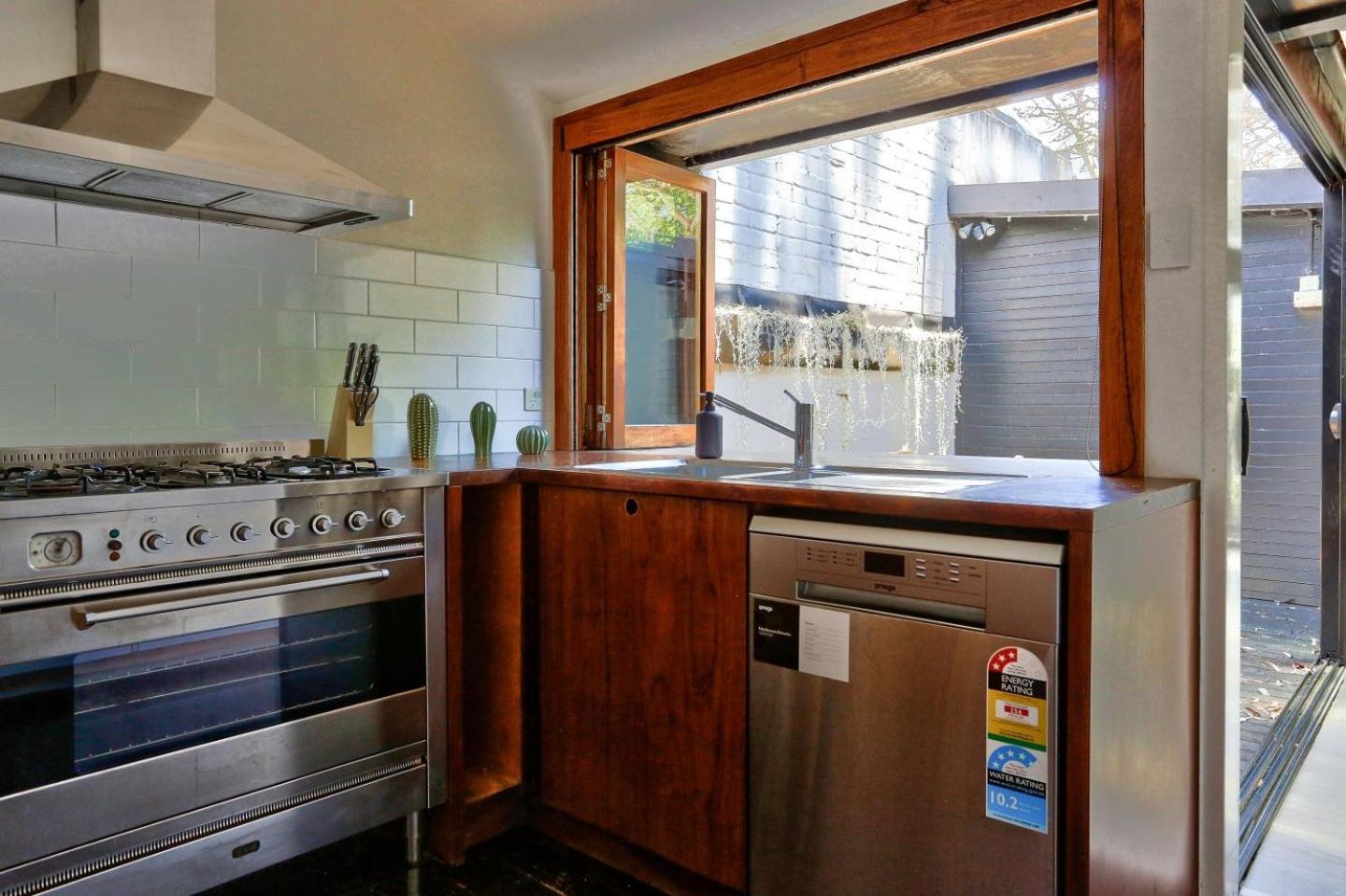 Unique 2 Bedroom House Pyrmont 2 E-Bikes Included Sydney Exterior photo